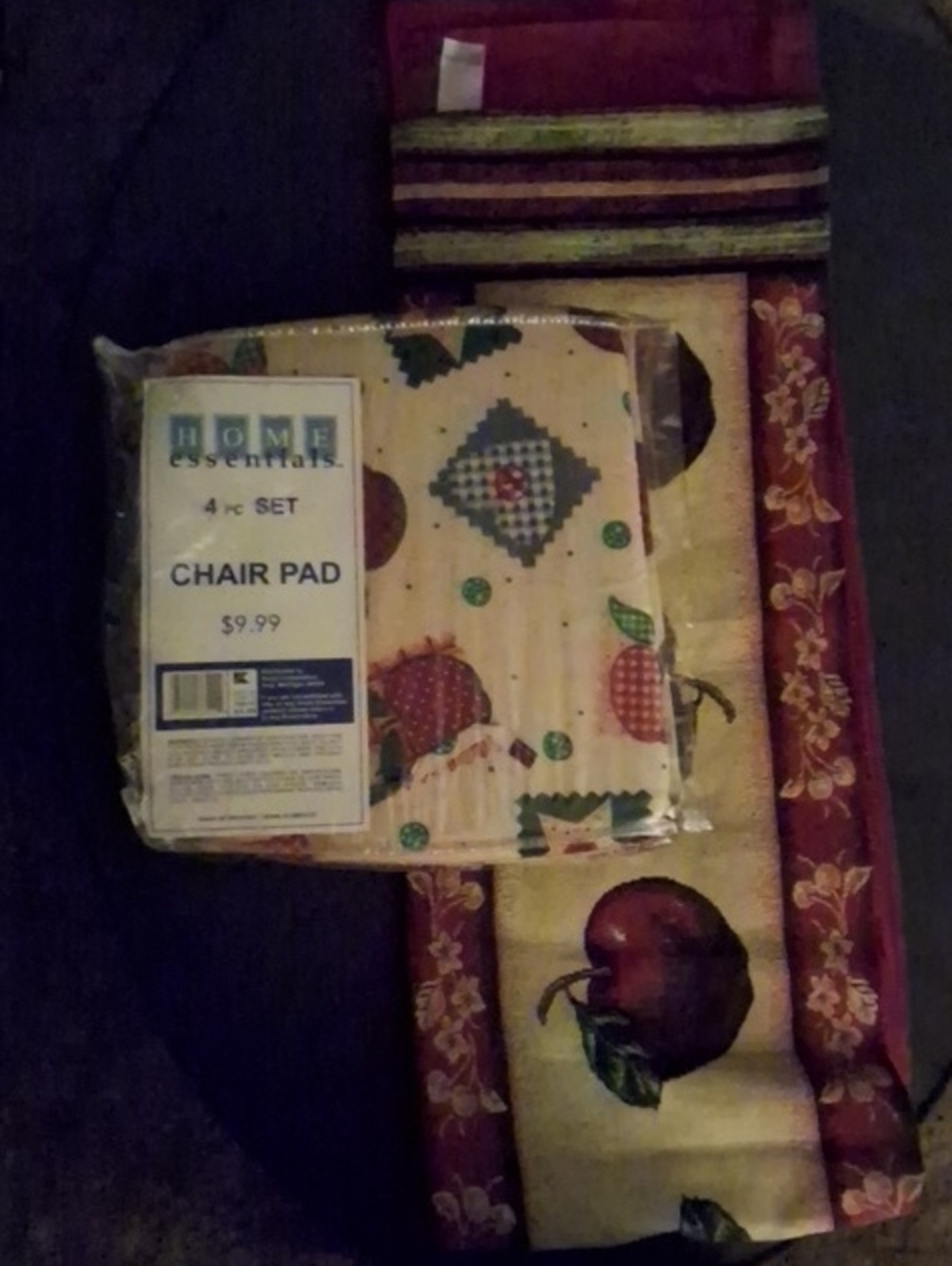Home Essentials Red Cream Apple Print Chair Pads and Table Runner Set